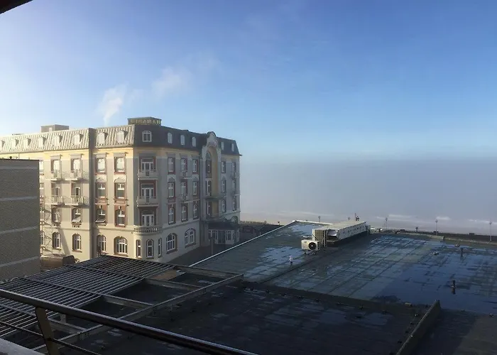 Haus-am-meer-056-wb * Westerland